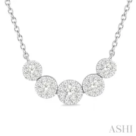 1/2 Ctw Round Cut Diamond Lovebright Necklace in 14K White Gold