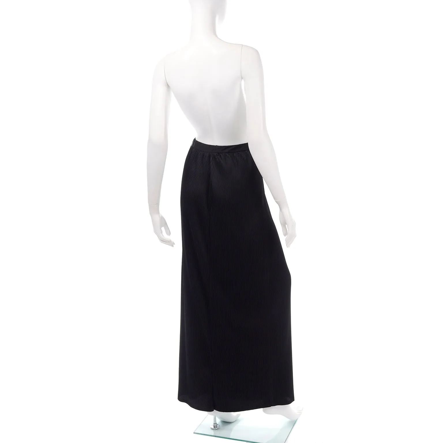 1970s KoKo Knits of California Black Ribbed Maxi Skirt