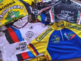 8kg 35 x Mixed Y2K Vintage Sport Cyclist Shirts Quality