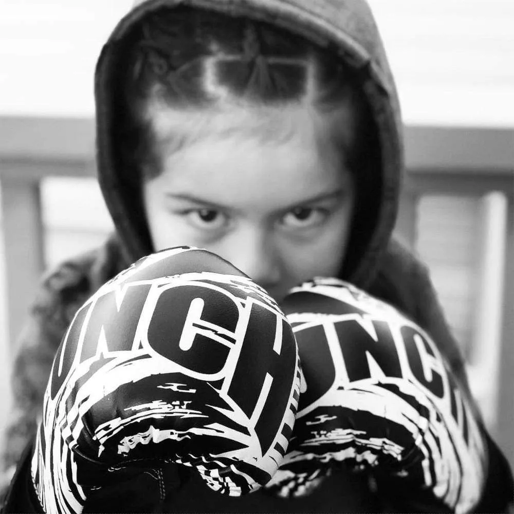 90110    ~ URBAN JUNIOR BOXING GLOVES BLACK