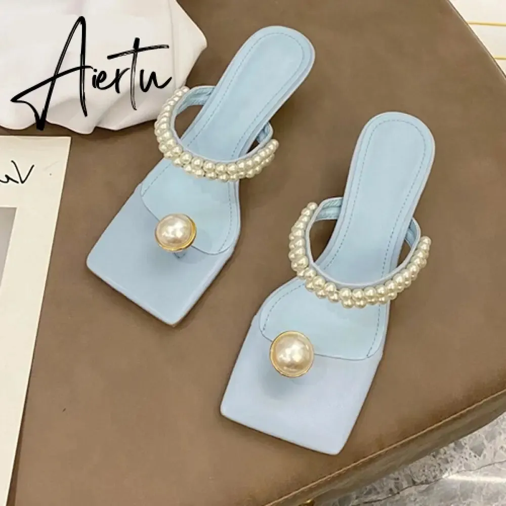 Aiertu Elegant Square Toe Woman Dress Shoes Fashion Low Heels Slippers Ladies New Design Pearl String Bead Strap Sandals