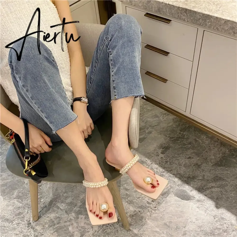 Aiertu Elegant Square Toe Woman Dress Shoes Fashion Low Heels Slippers Ladies New Design Pearl String Bead Strap Sandals