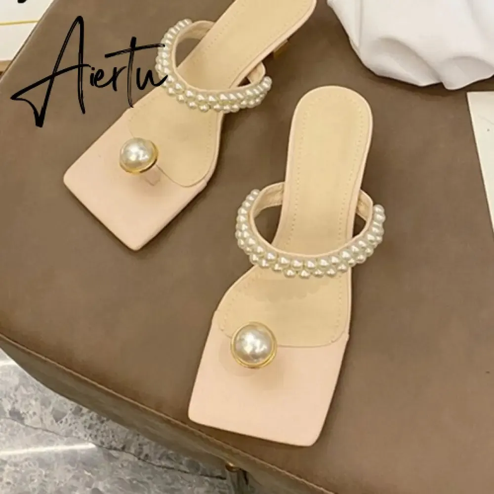 Aiertu Elegant Square Toe Woman Dress Shoes Fashion Low Heels Slippers Ladies New Design Pearl String Bead Strap Sandals