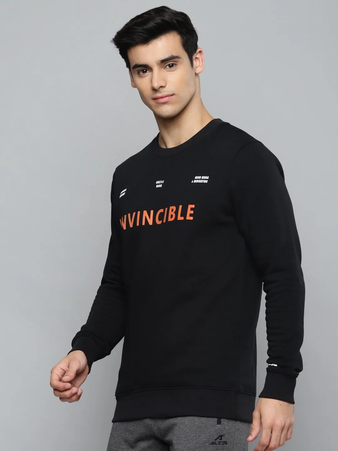 Alcis Men Black & Orange Typography Printed Cotton Sweatshirt