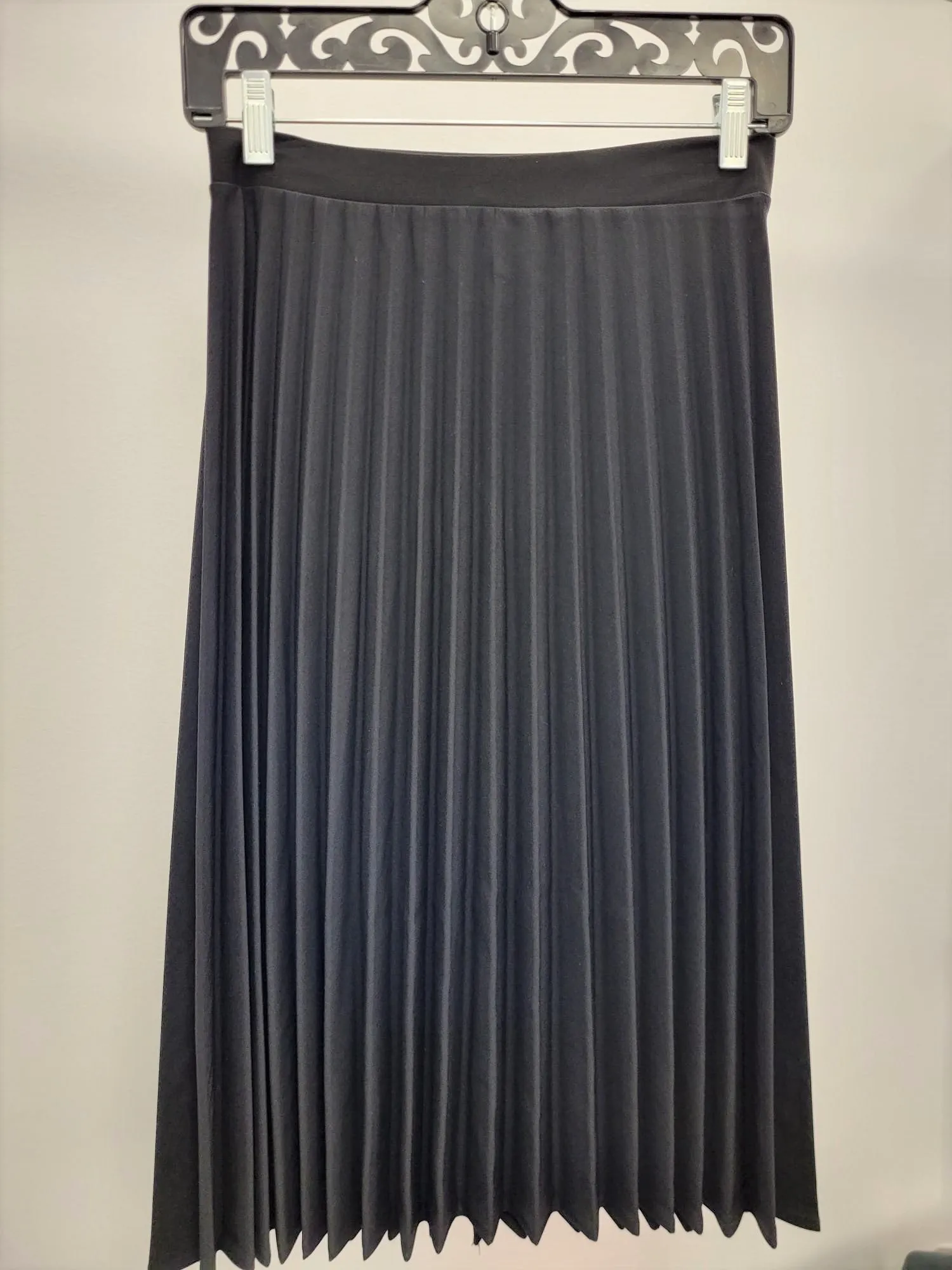 Allegra Basic Pleated  Flared Knee Length Skirt In Either 25" Or 27"