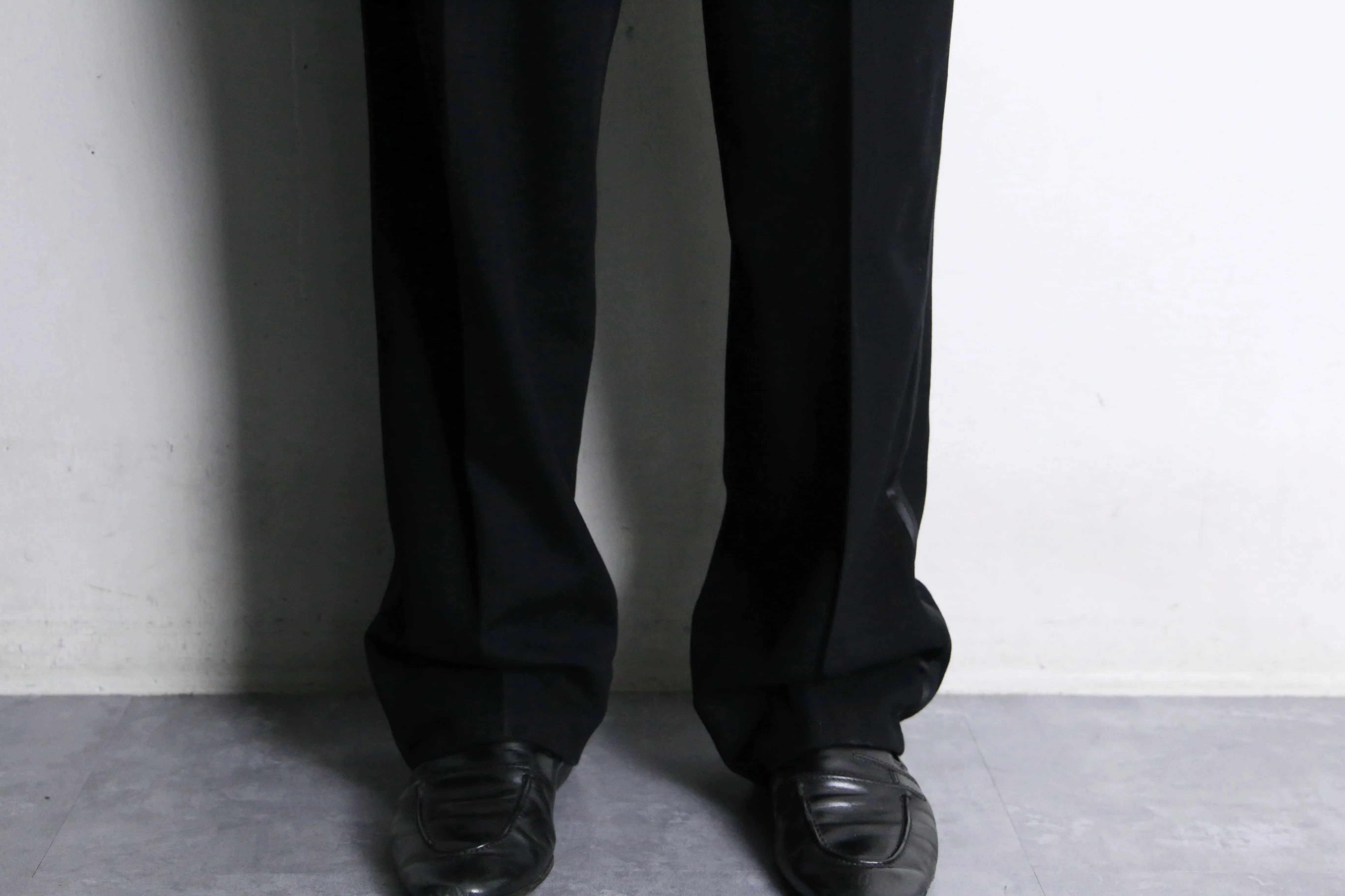 black color line design slacks