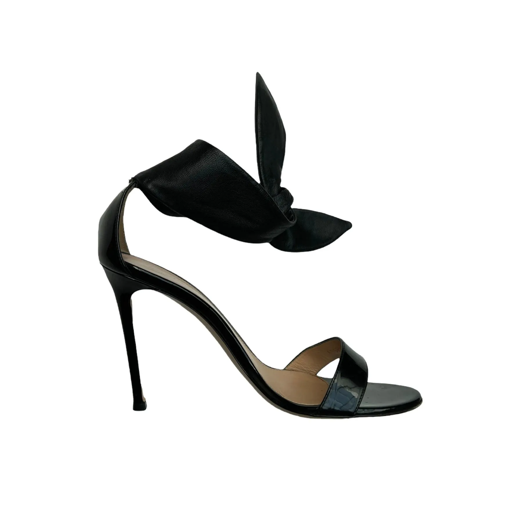 Black Heels with Leather Ankle Bow - 7