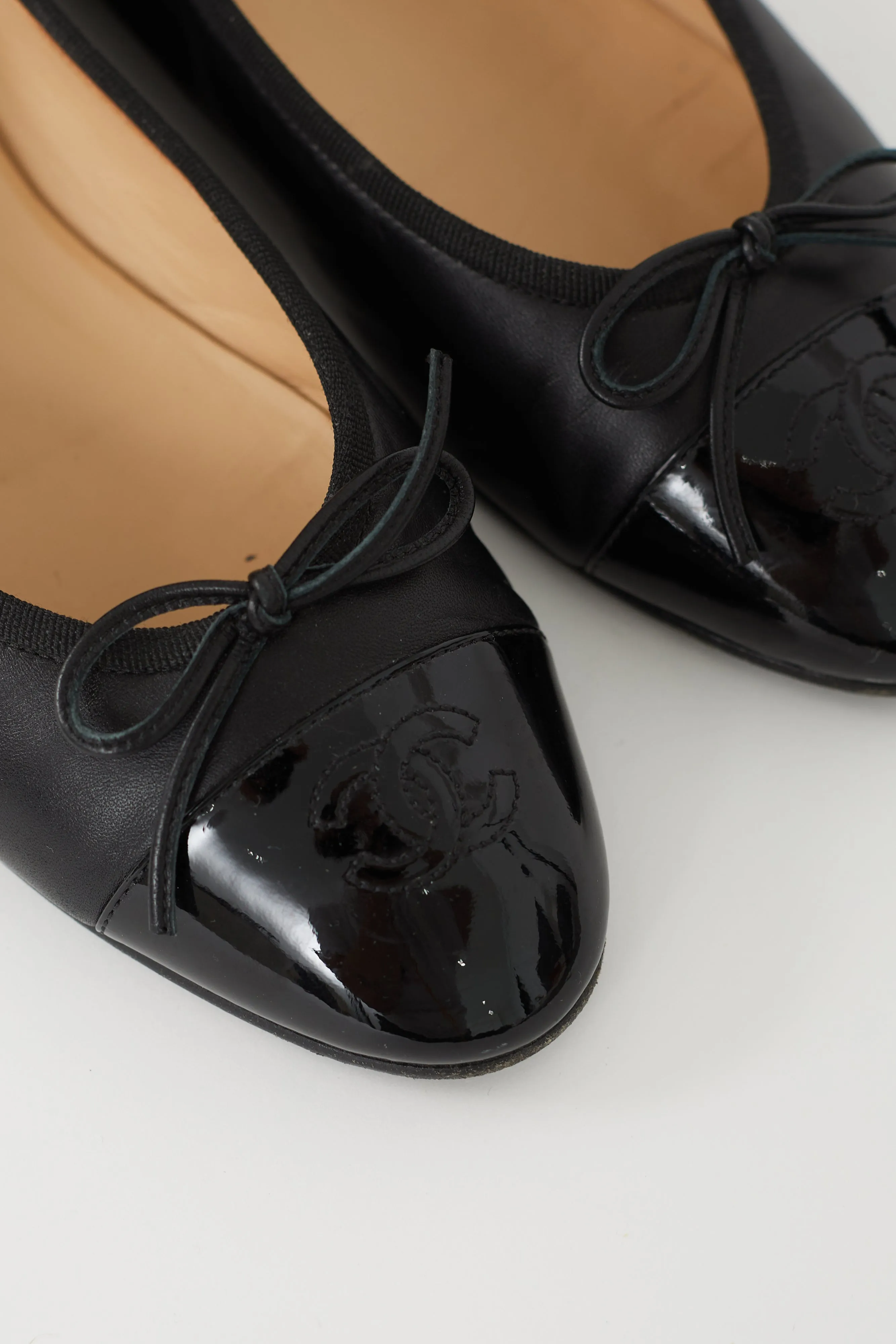 Black Leather Logo Ballet Flat