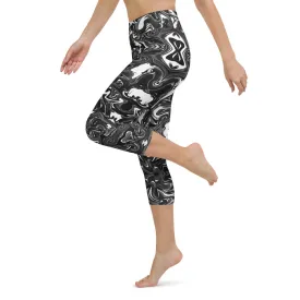 Black Marbled Yoga Capri Leggings, Grey White Marble Print Capris Tights-Made in USA/EU