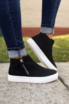 Black Metro High Top Sneakers (5.5-10)