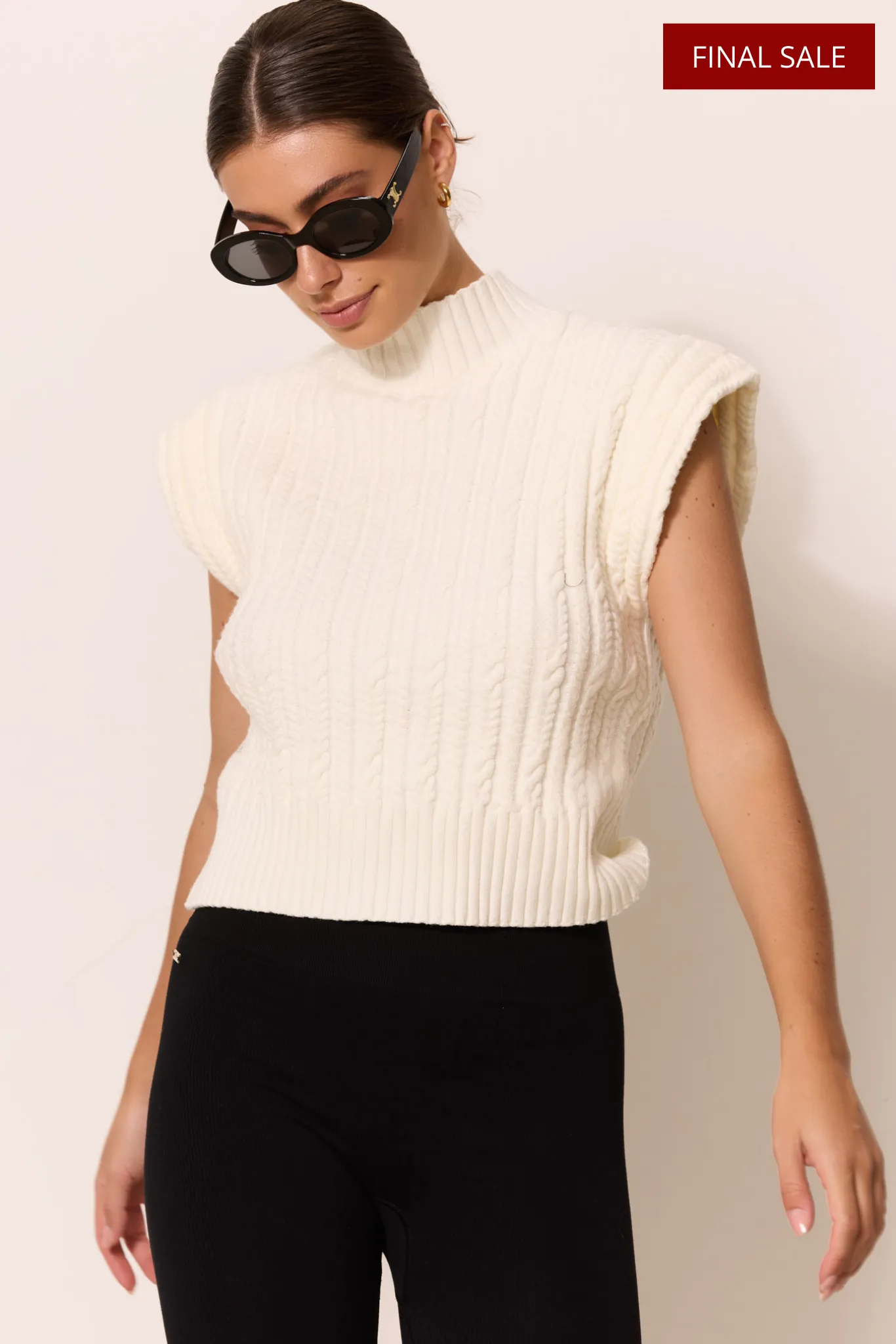 BLAKE cable knit sleeveless turtleneck - Marshmellow