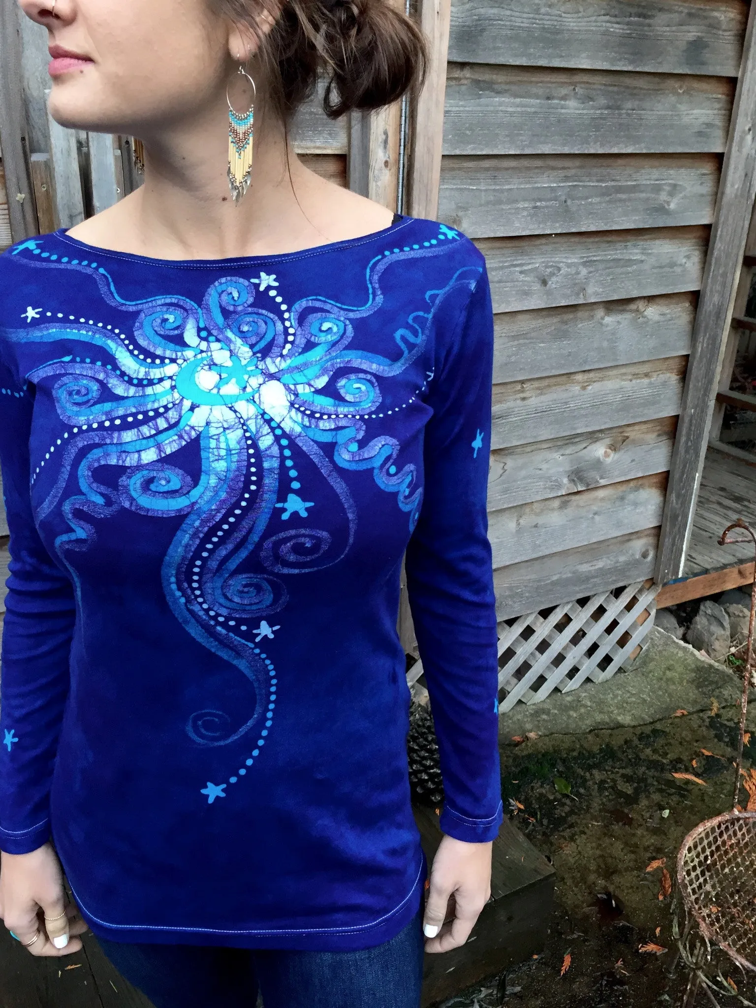 Brilliant Blue Center Star Long Sleeve Batik Top