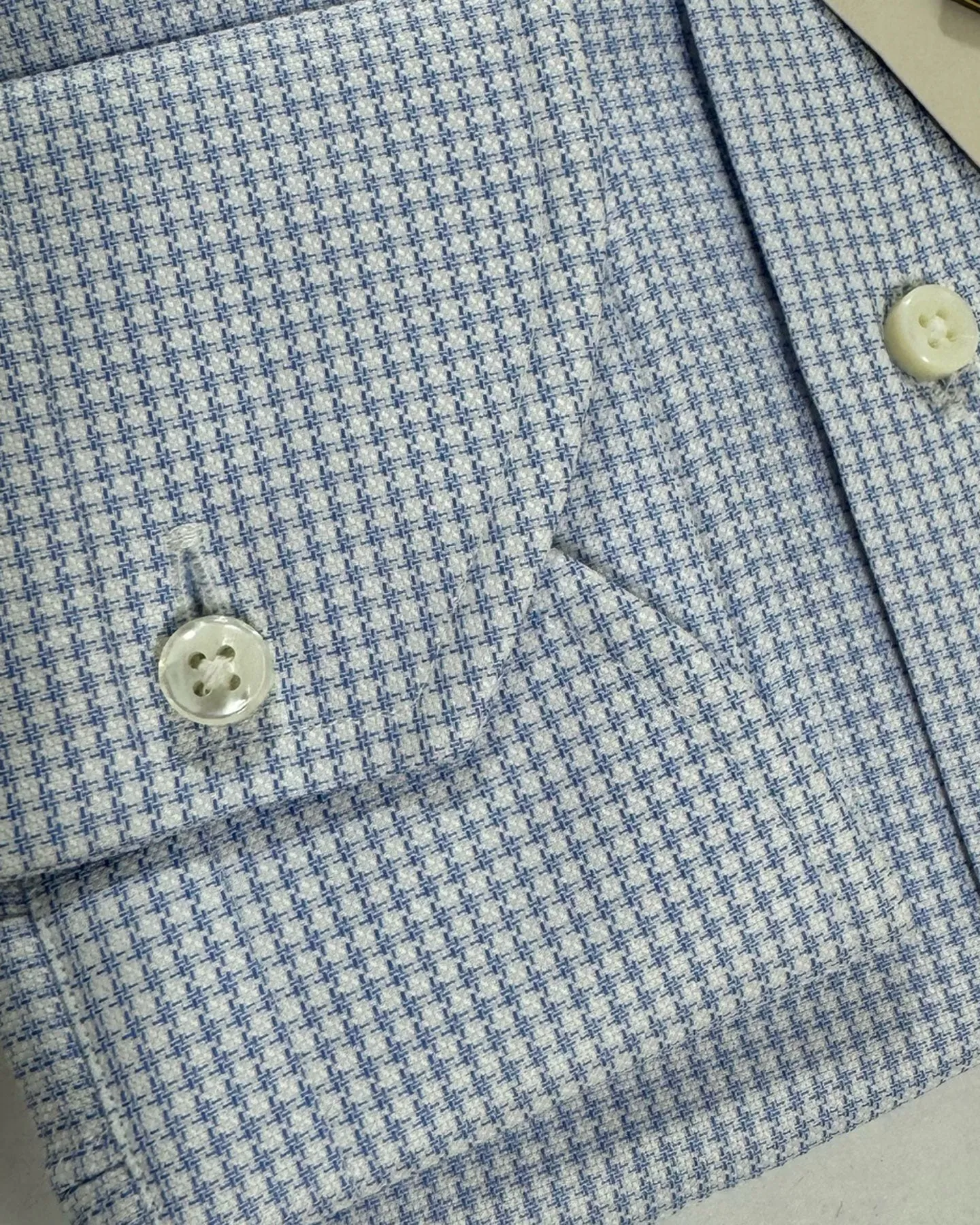 Canali Dress Shirt Exclusive White Blue Houndstooth - Modern Fit 39 - 15 1/2 SALE