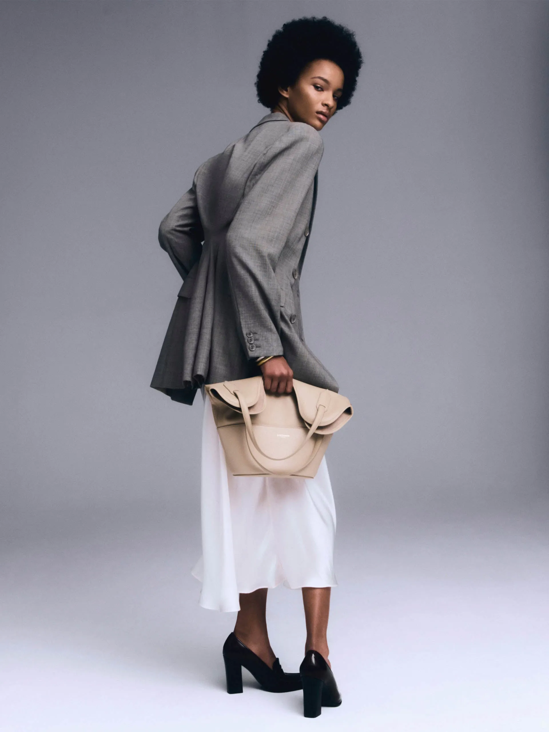 Cappuccino Small Ray bucket bag