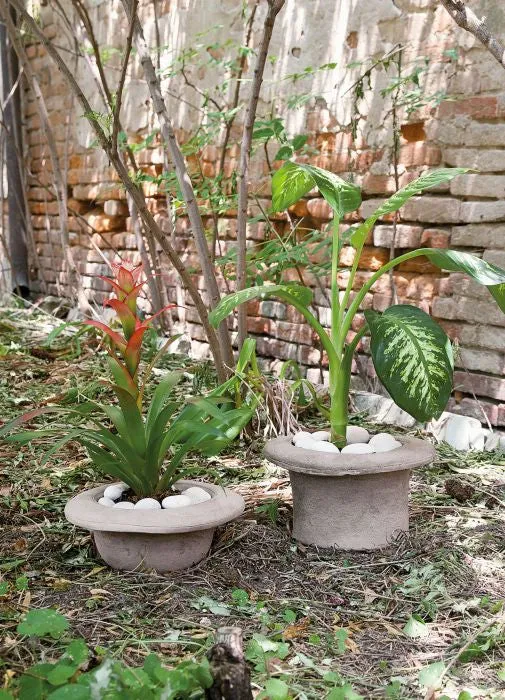 Chapeau Bombetta - Cement Vase