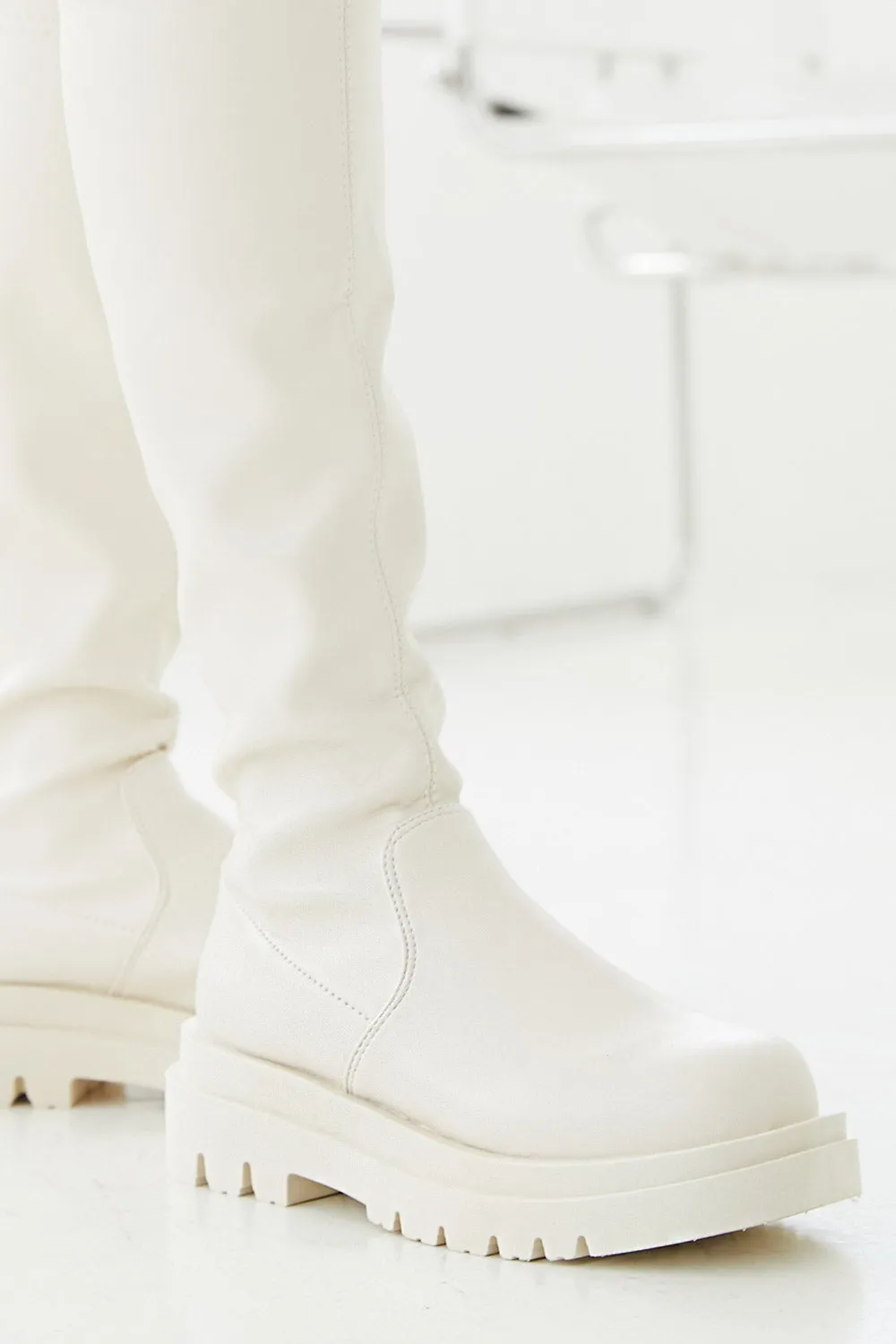 Claire Stretchy Flatform Boots