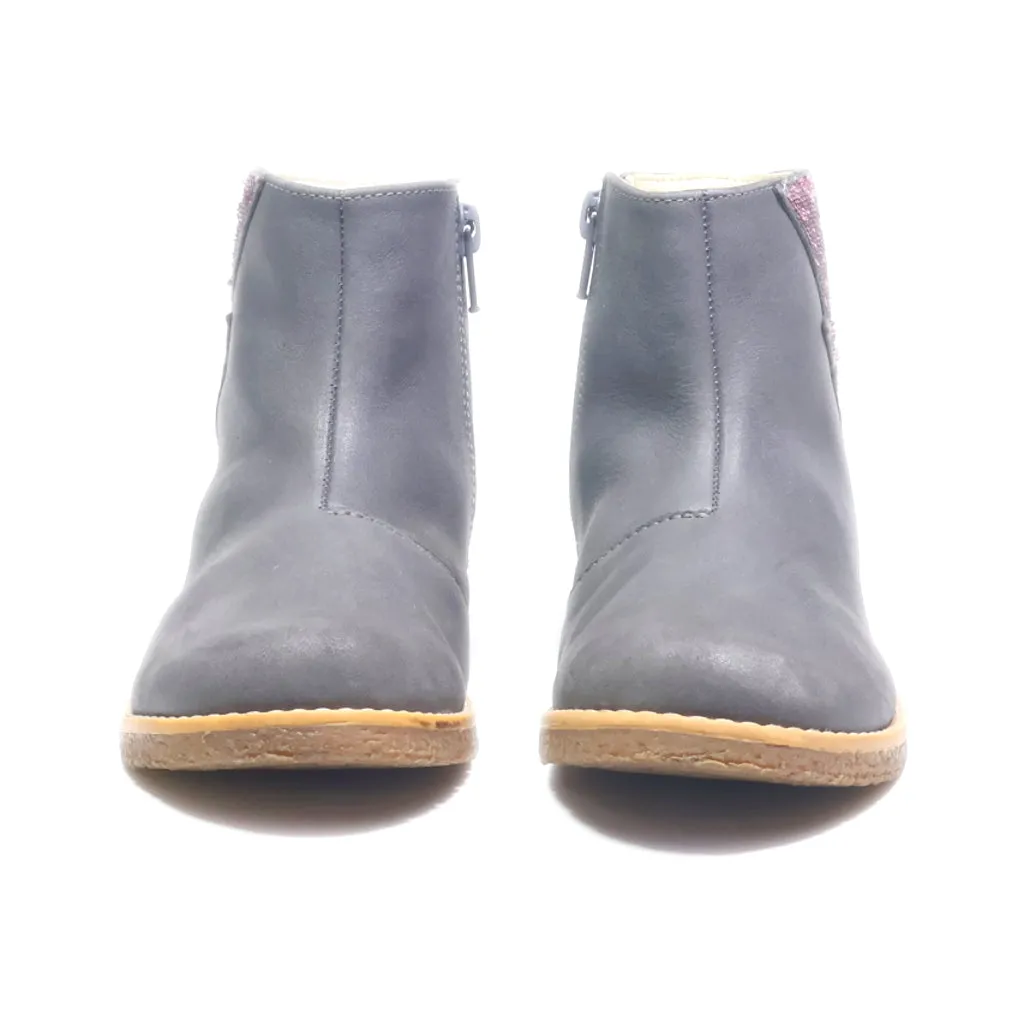 Clarks Ankle Boots Leather Grey Colour For Kids