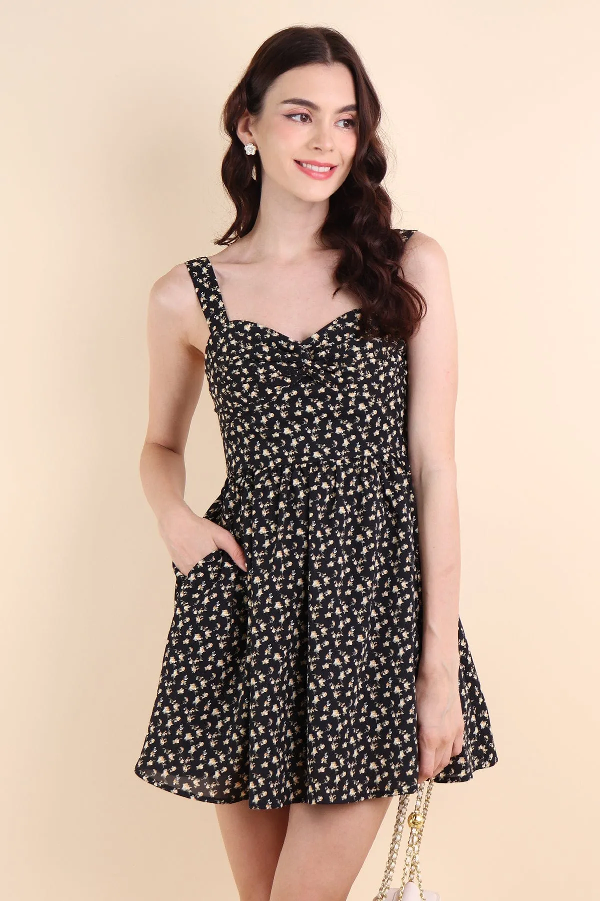 CLOVER FLORAL ROMPER DRESS IN BLACK