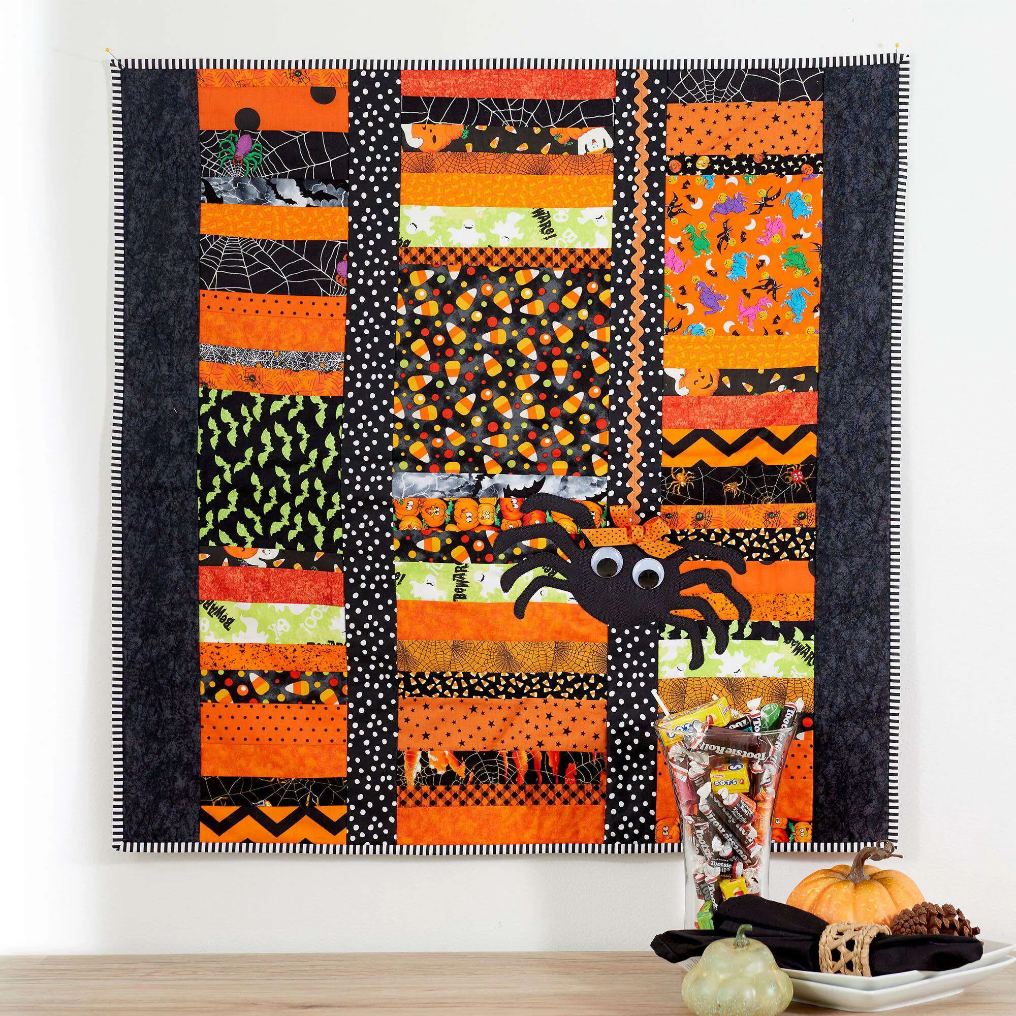 Coats & Clark Sewing Spider Halloween Quilt