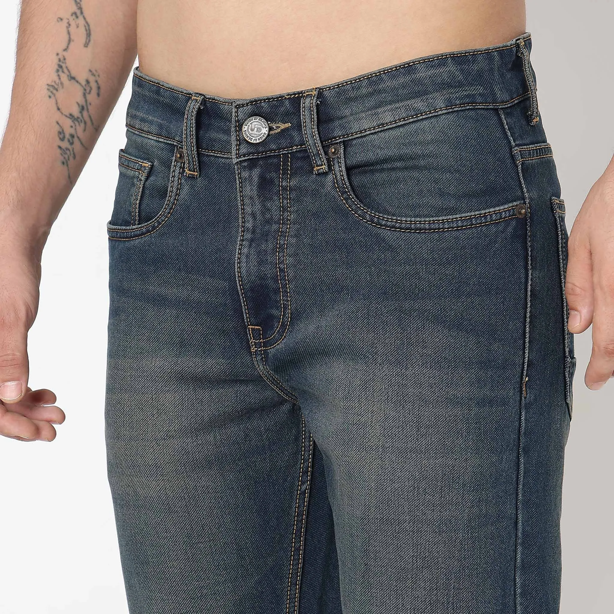 Comfort Fit Jeans