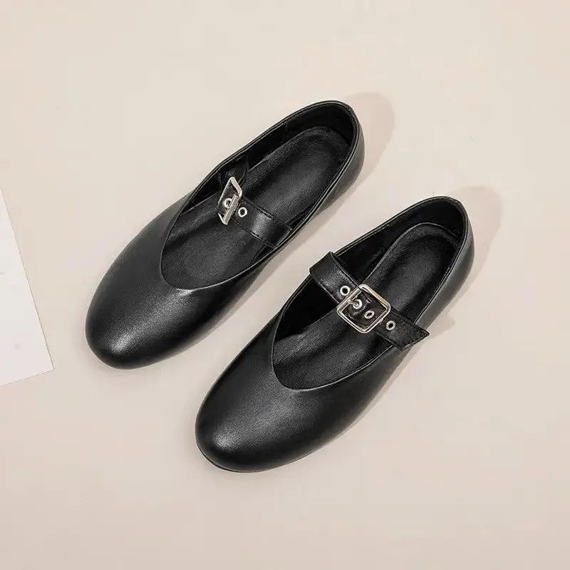 Crafted Women's Leather Ballet Flats. Women's shoes made of genuine leather