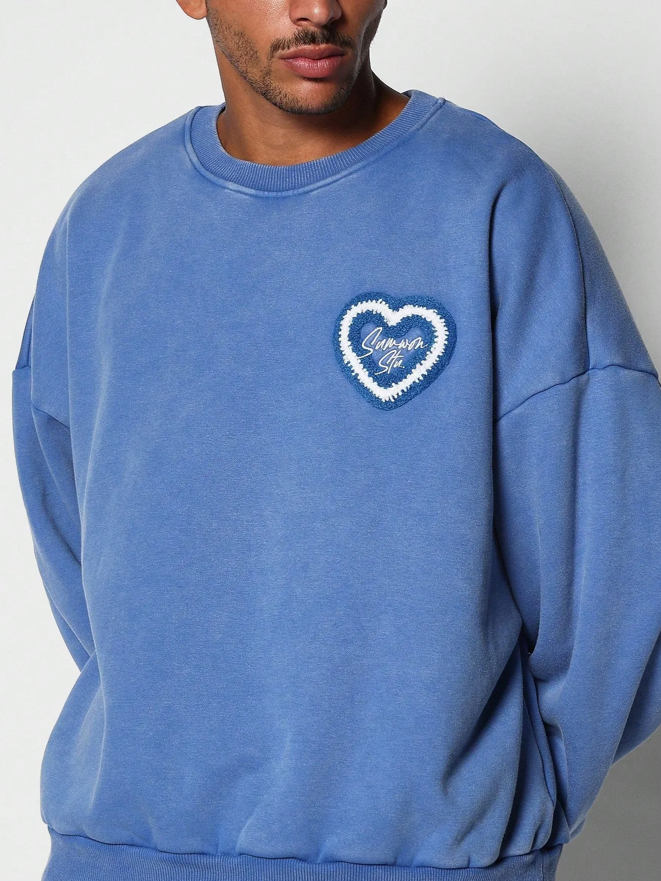 Crew Neck Sweatshirt With Heart Applique