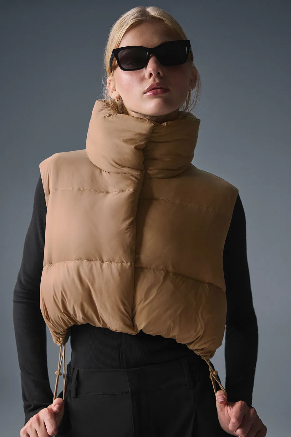 Cropped Gold Rush Puffer Vest - Toasted Almond