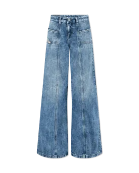 D-Akii Flared Jeans