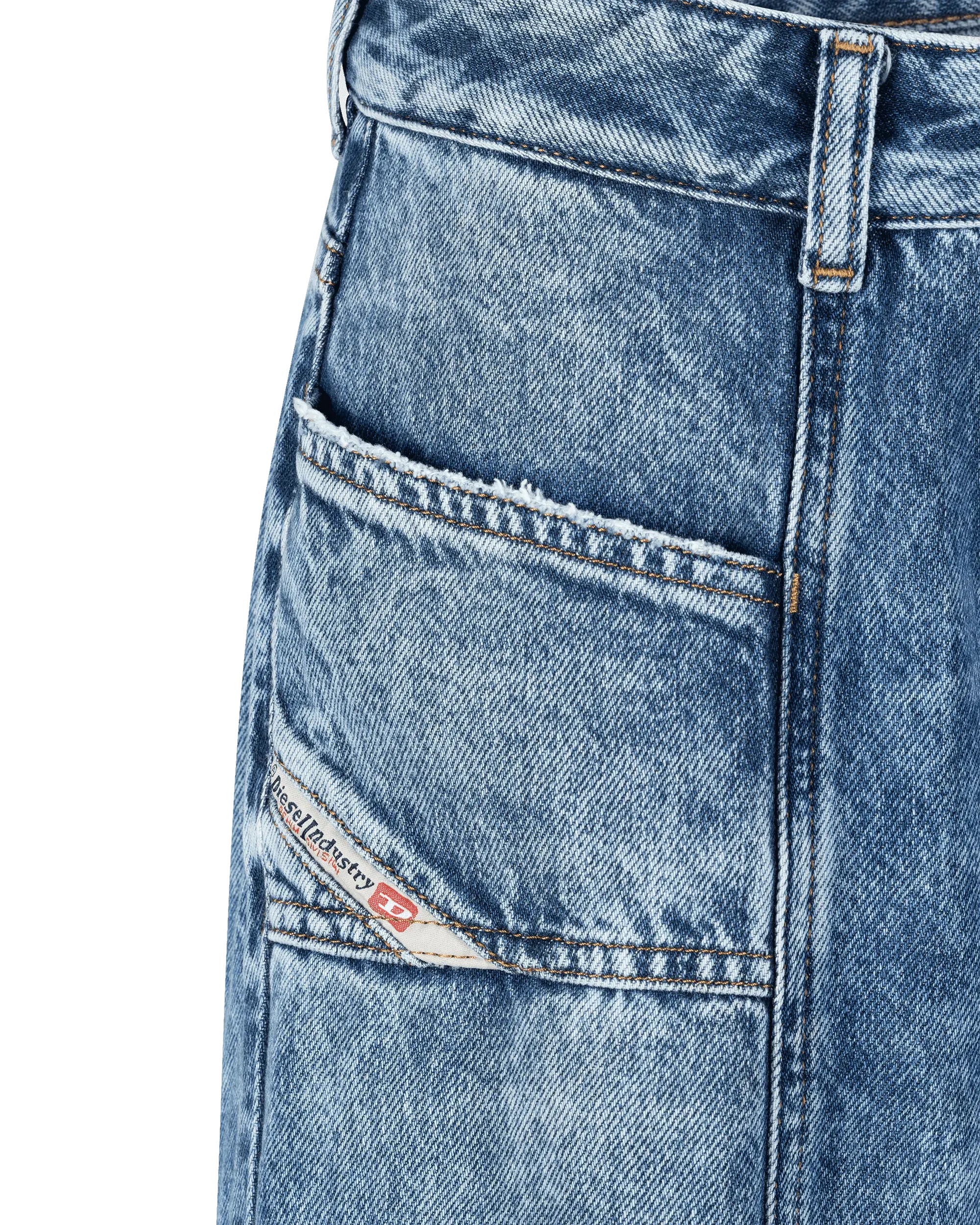 D-Akii Flared Jeans