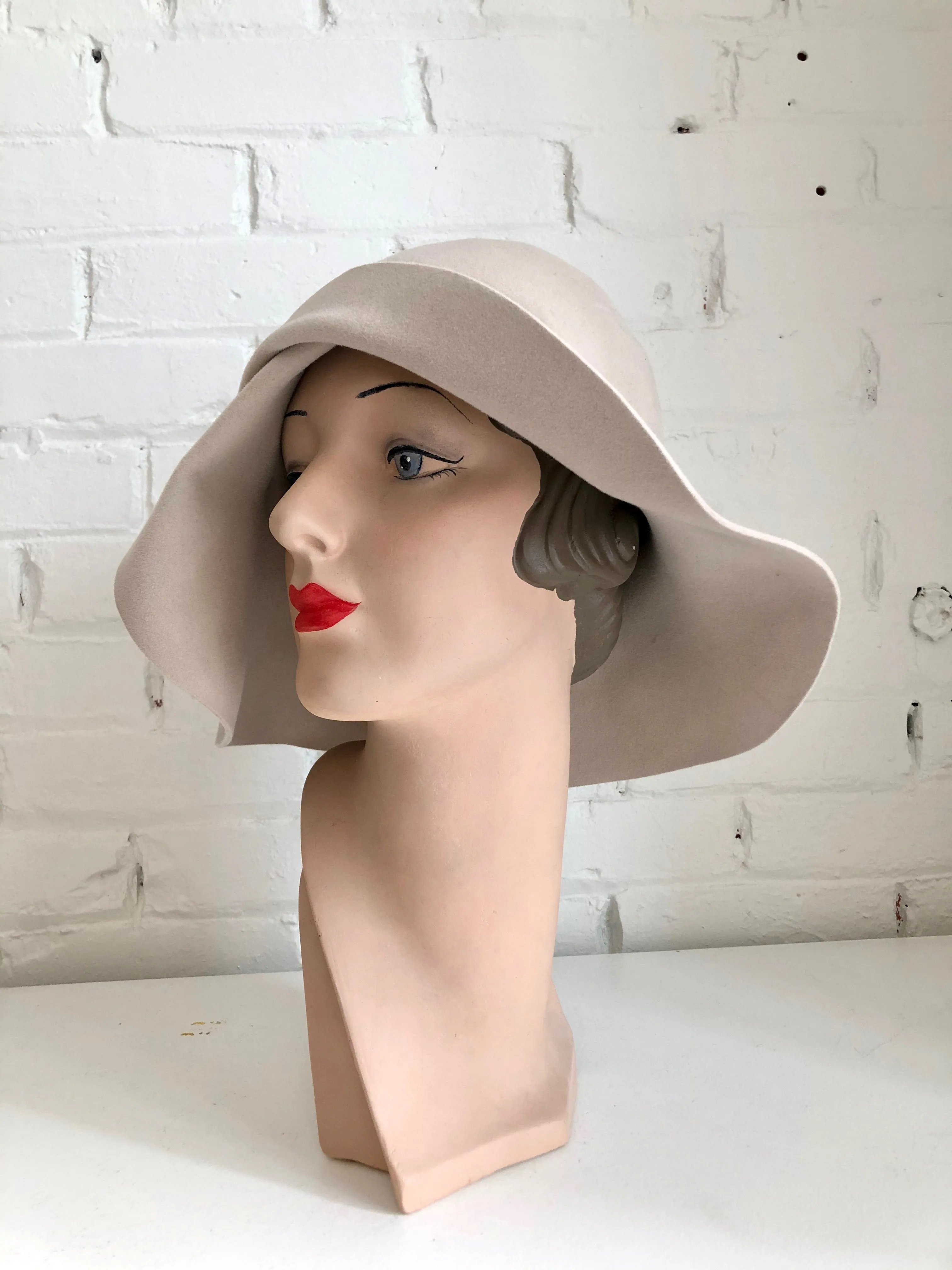 Daino Felted Wool 1920s Cloche Hat