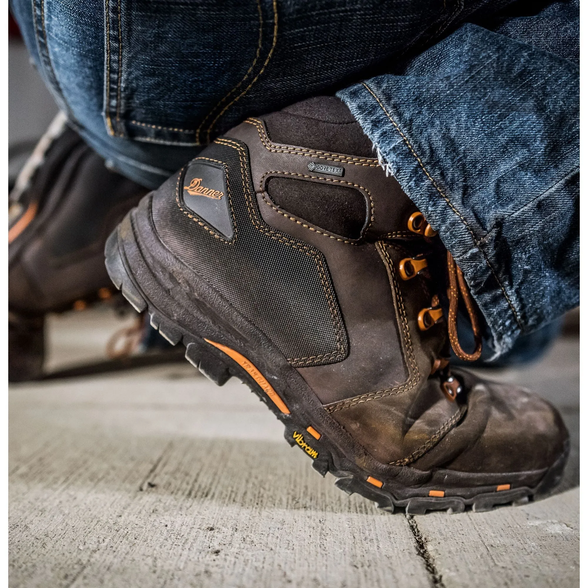 Danner Men's Vicious 4.5" Comp Toe WP Work Boot - Brown - 13860