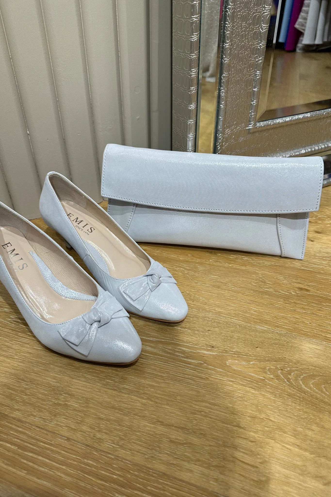 Emis Silver Bow Low Heel