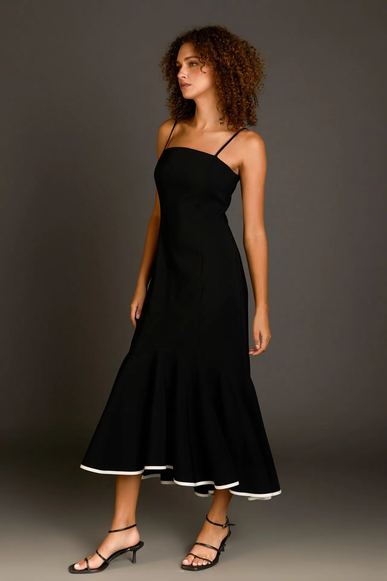 Endless Rose - Contrast Binding Flounce Maxi Dress