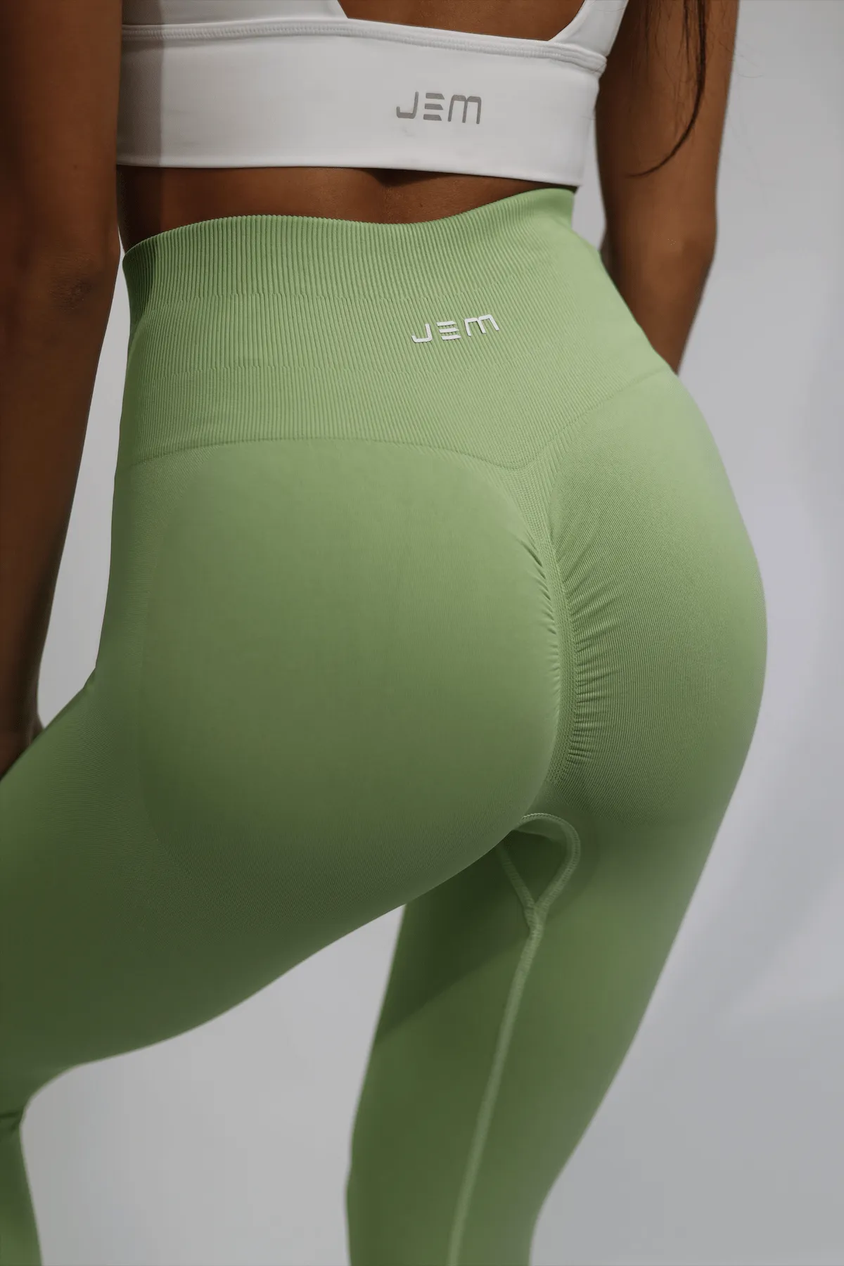 Enhanced Contour Leggings - Pistachio