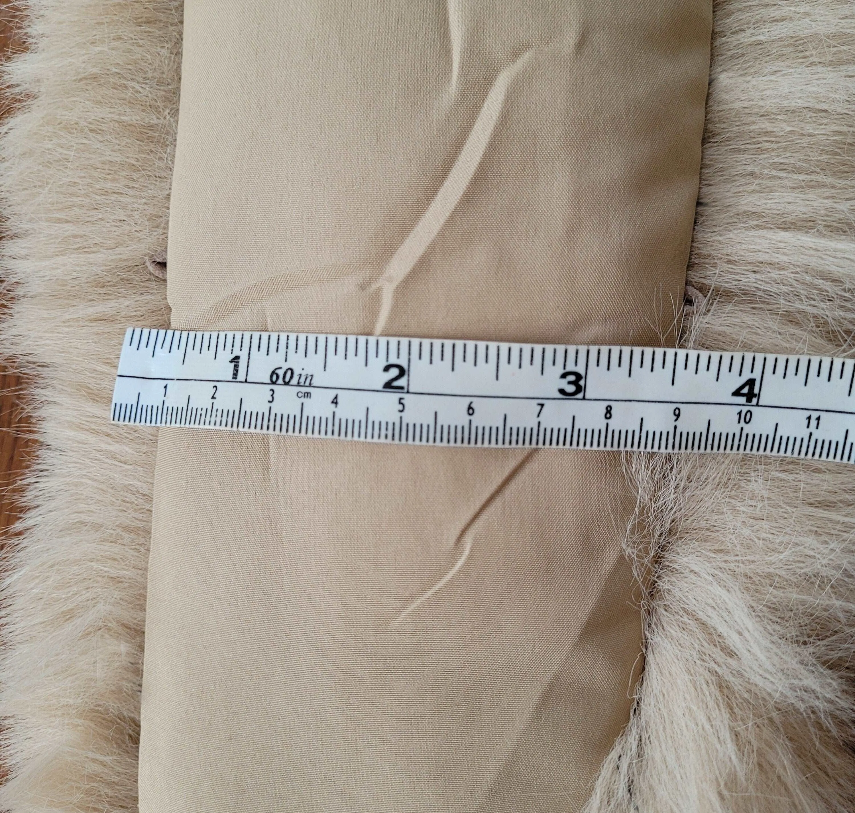 Extra Large Silky Faux Fur Vegan Trim Hood 70 cm, Large Faux Fur Collar Trim, Faux Fox Fur, Fur Ruff, Faux Fur Hood, Jacket, Like Real Fur