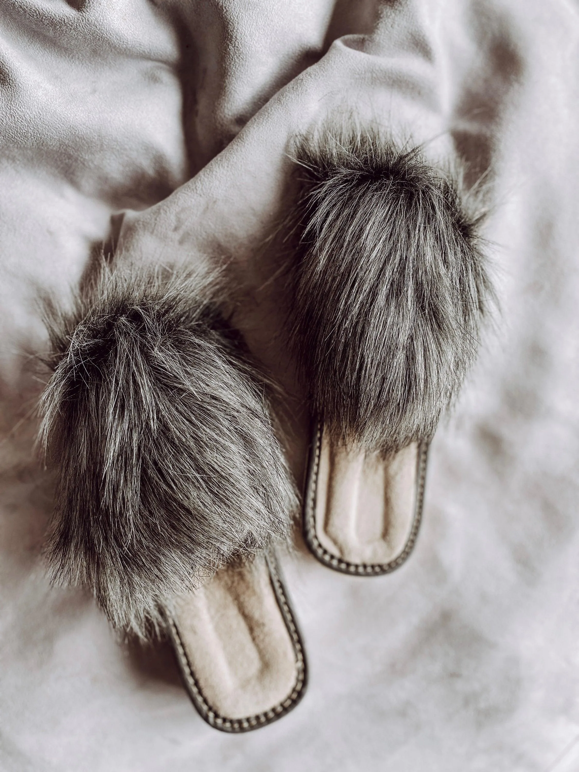 Faux Fur Grey Slippers