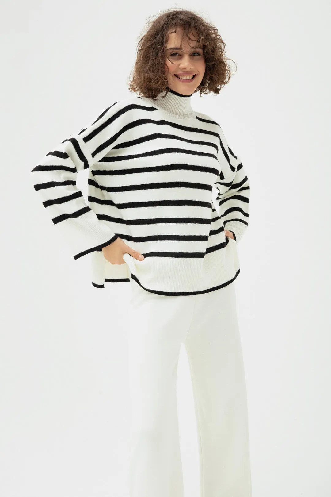 Female Striped Knitwear Set