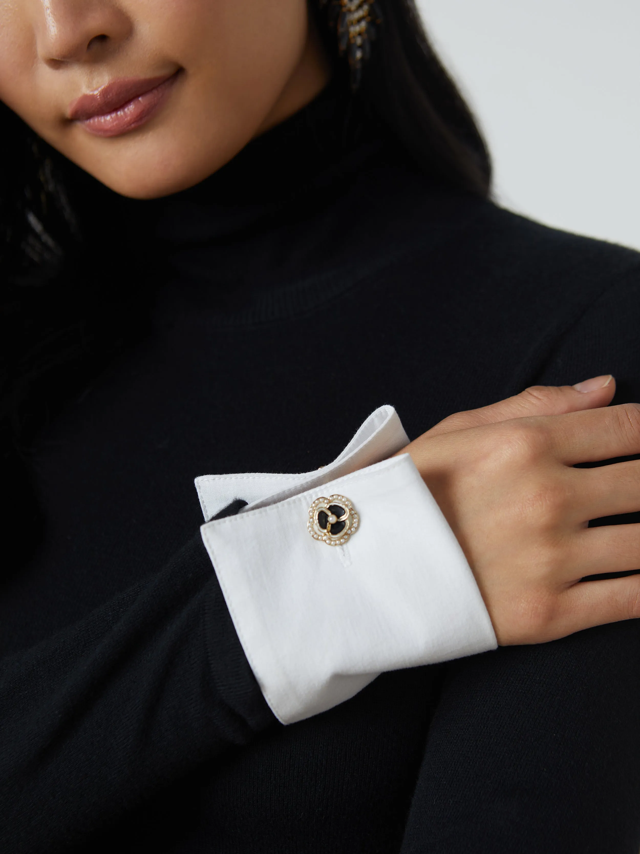 Flora Poplin Cuff Turtleneck