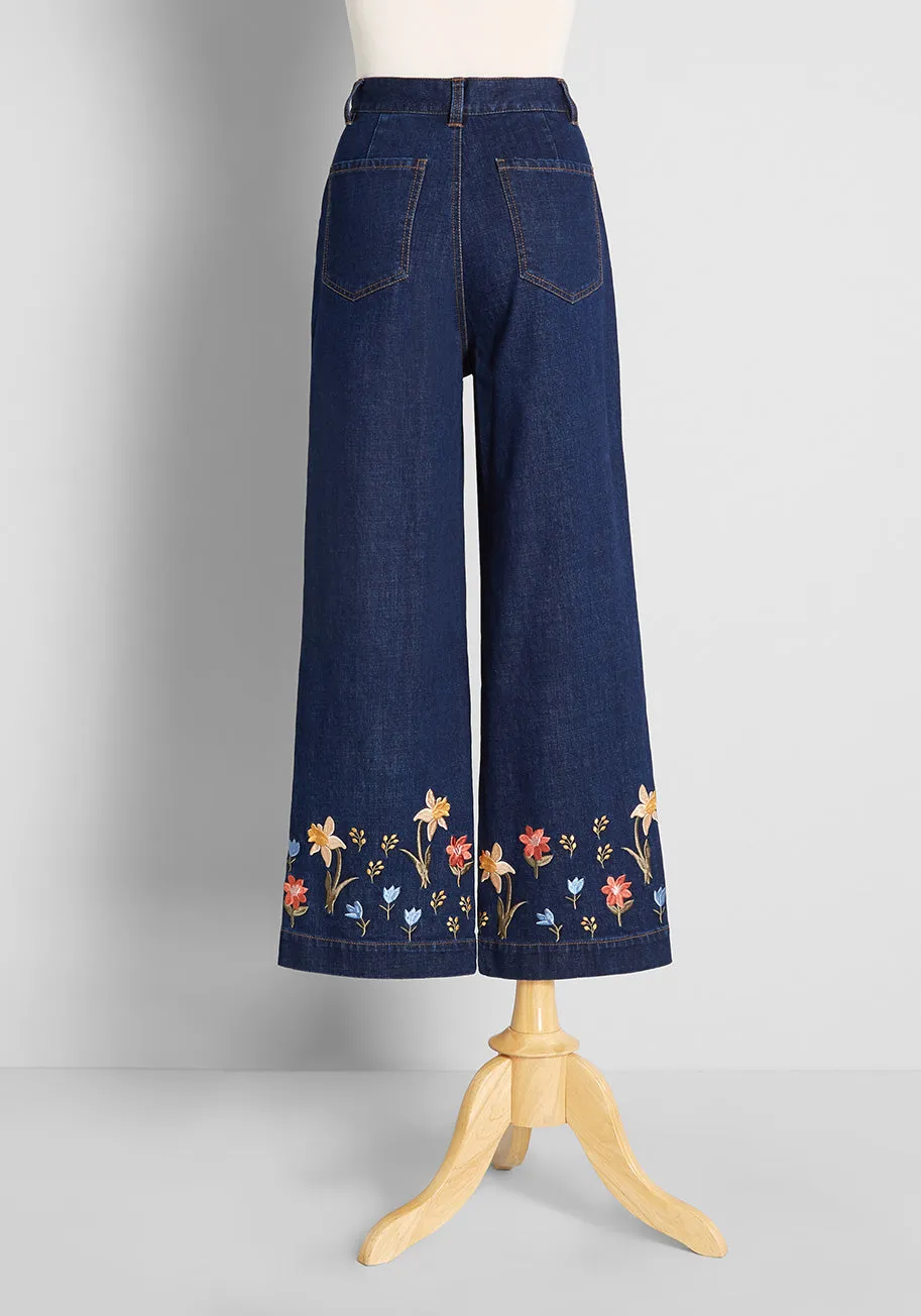 Flower Grazing Embroidered Wide-Leg Jeans