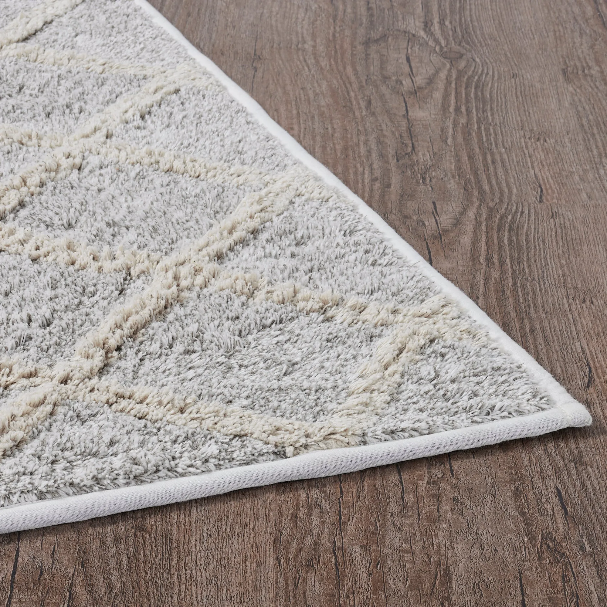 Frayed Lattice Oatmeal Bathmat 20x30