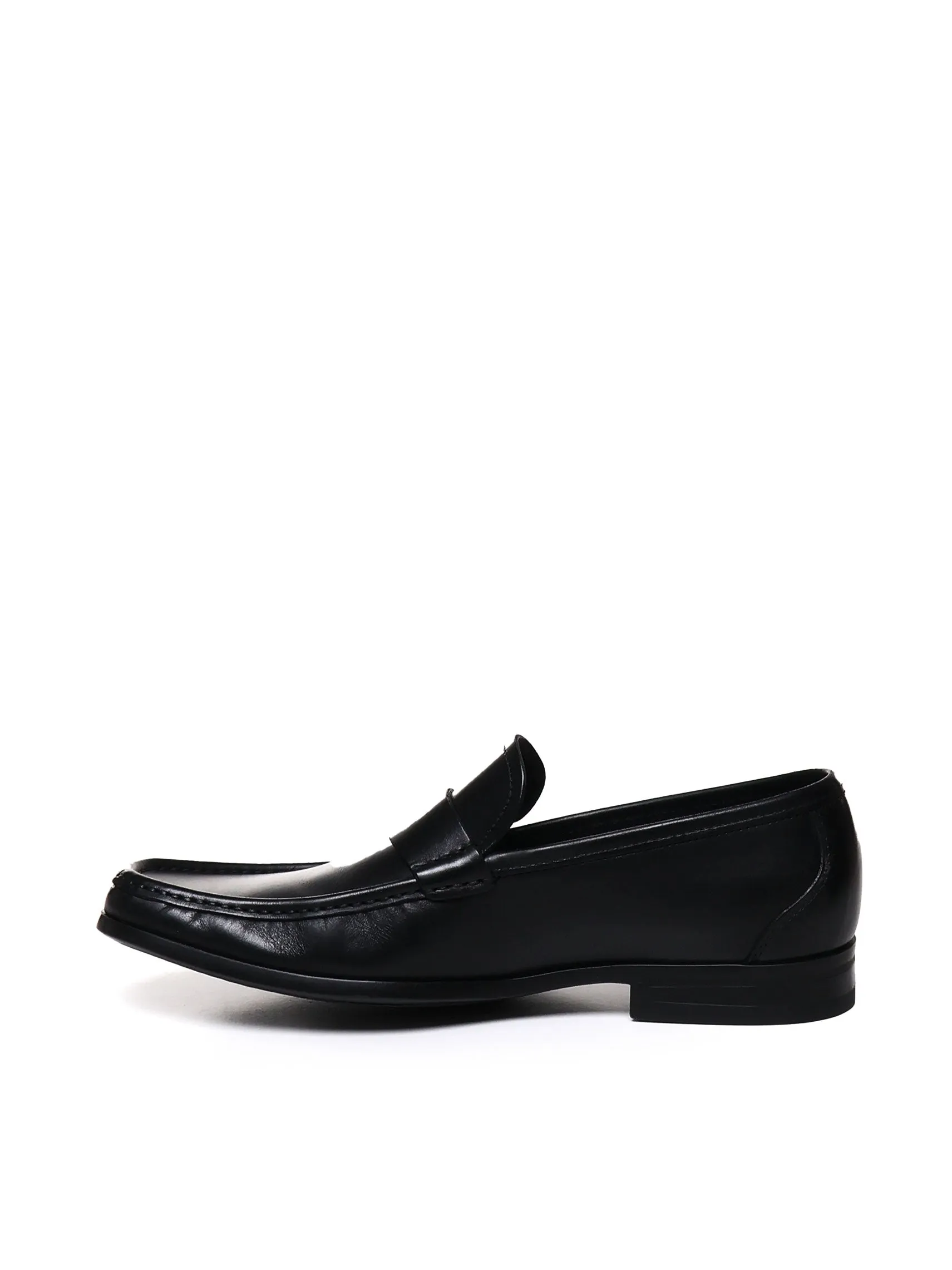 Gancini Leather Loafers in Black