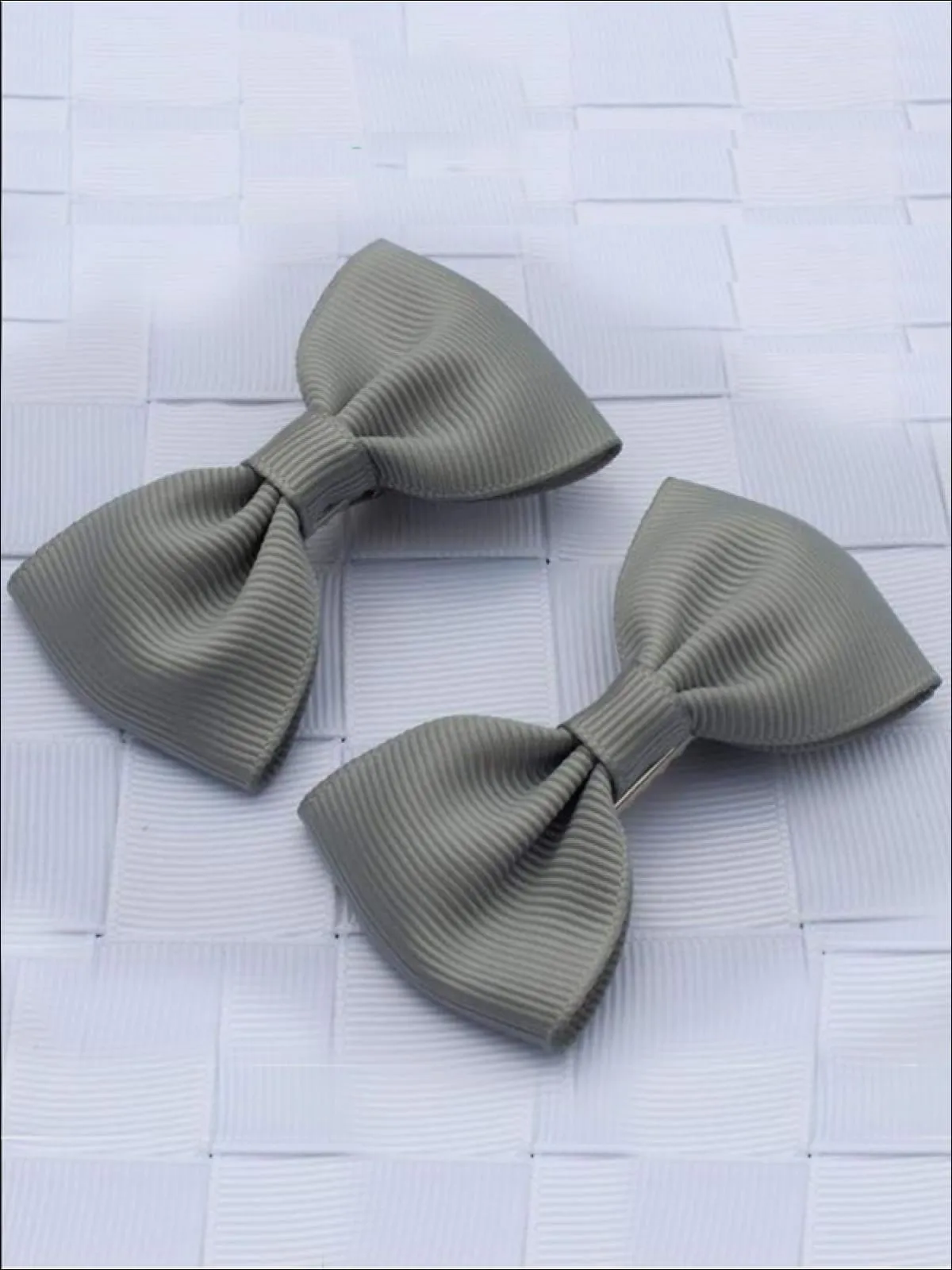 Girls Mini Bow Tie Hair Clips ( Multiple Color Options)