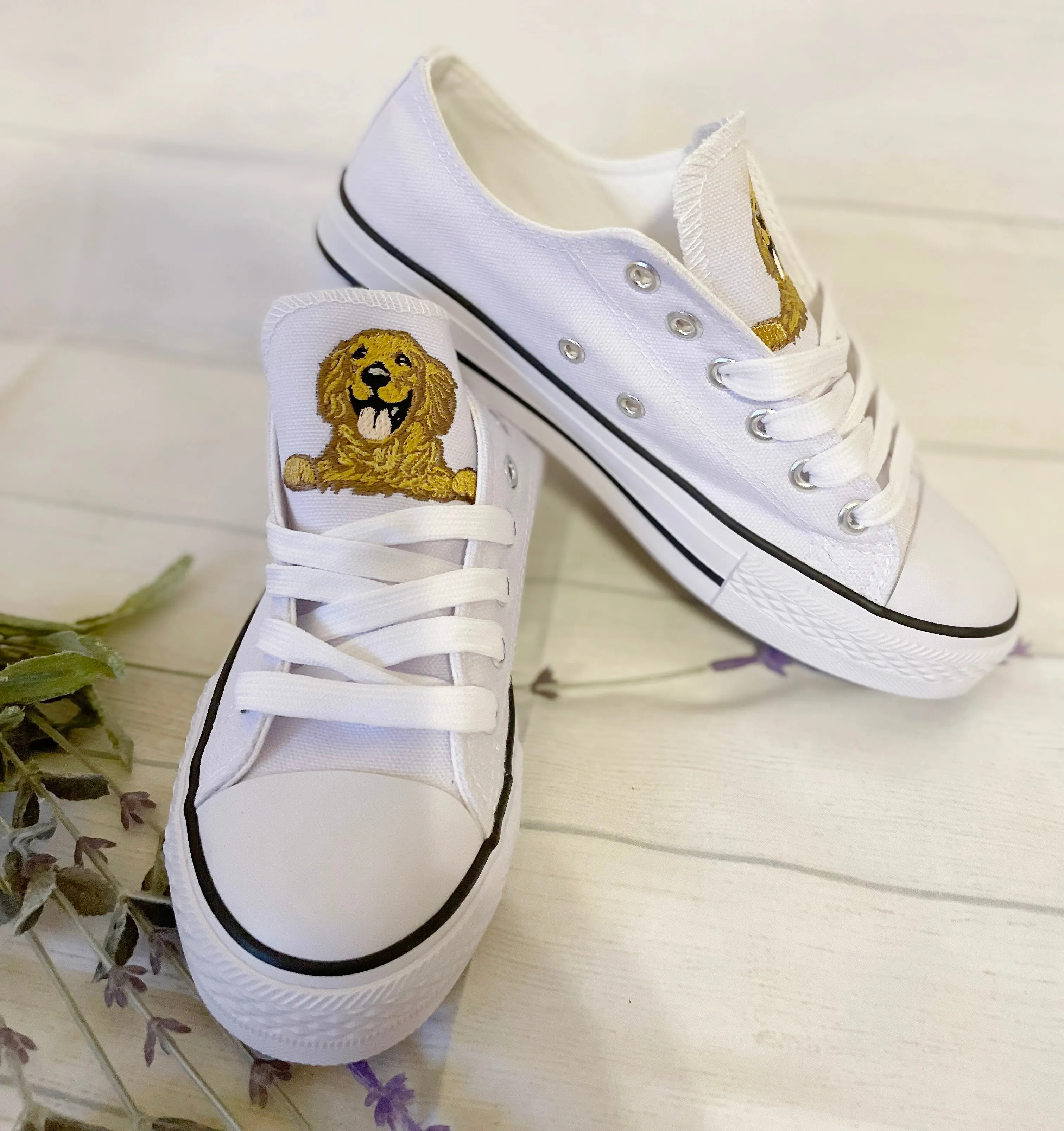 Golden Retriever Dog Embroidery/ Golden Retriever Dog shoes/Golden Retriever Dog sneakers/Golden Retriever