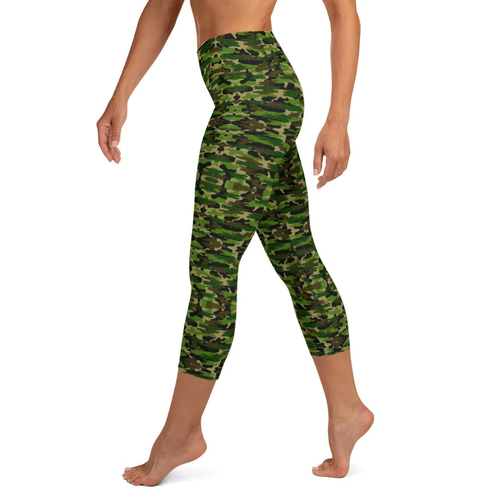 Green Camo Yoga Capri Leggings, Military Camouflage Print Women's Capris Tights-Made in USA/EU