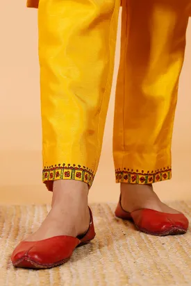 Gubbaro Handpainted Madhubani 'Dolikahaar' Dola Silk Pant