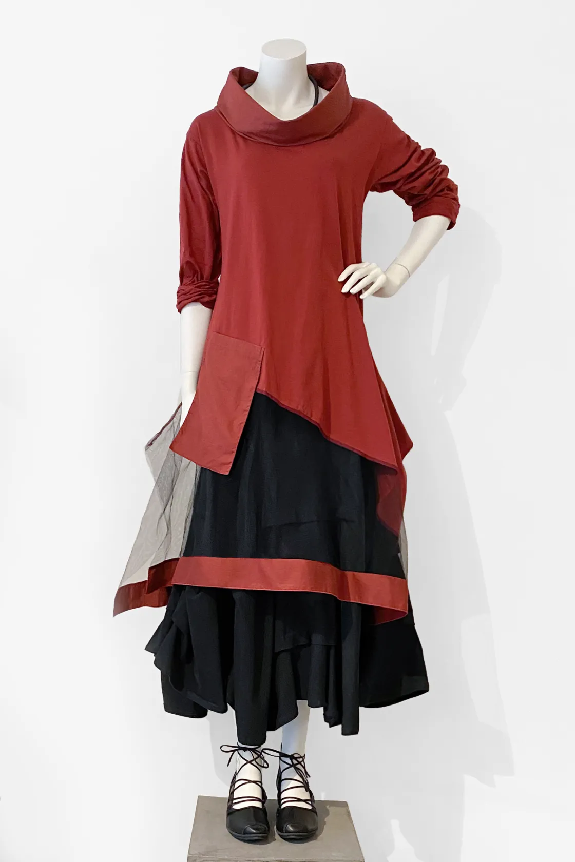 Hakuba Tunic in Cranberry Tokyo