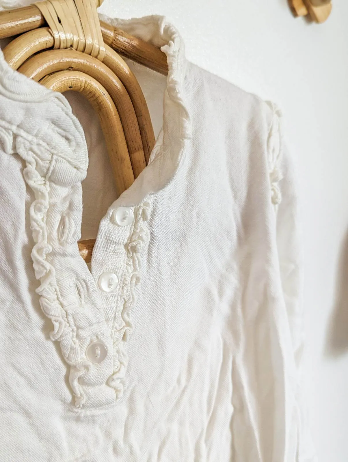 H&M Ruffled White Blouse (18-24)