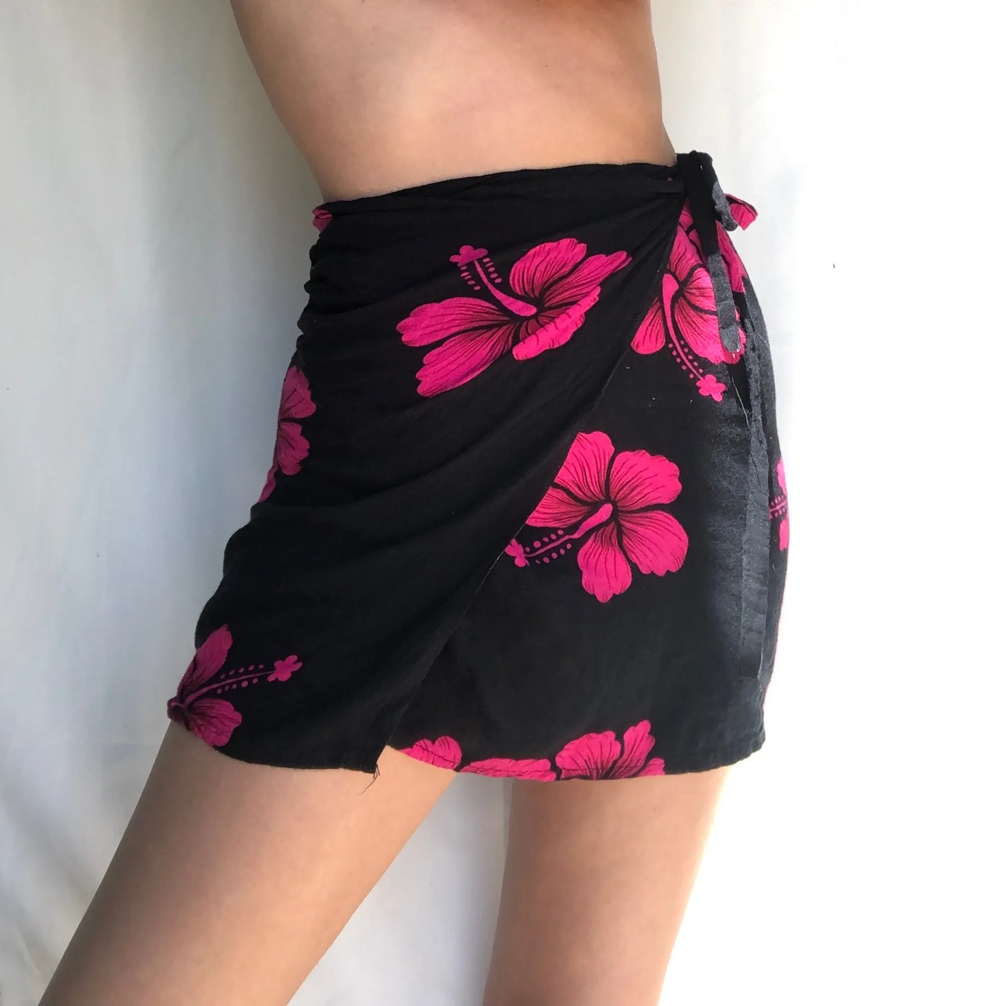 Hawaii Flower Sarong 🌺