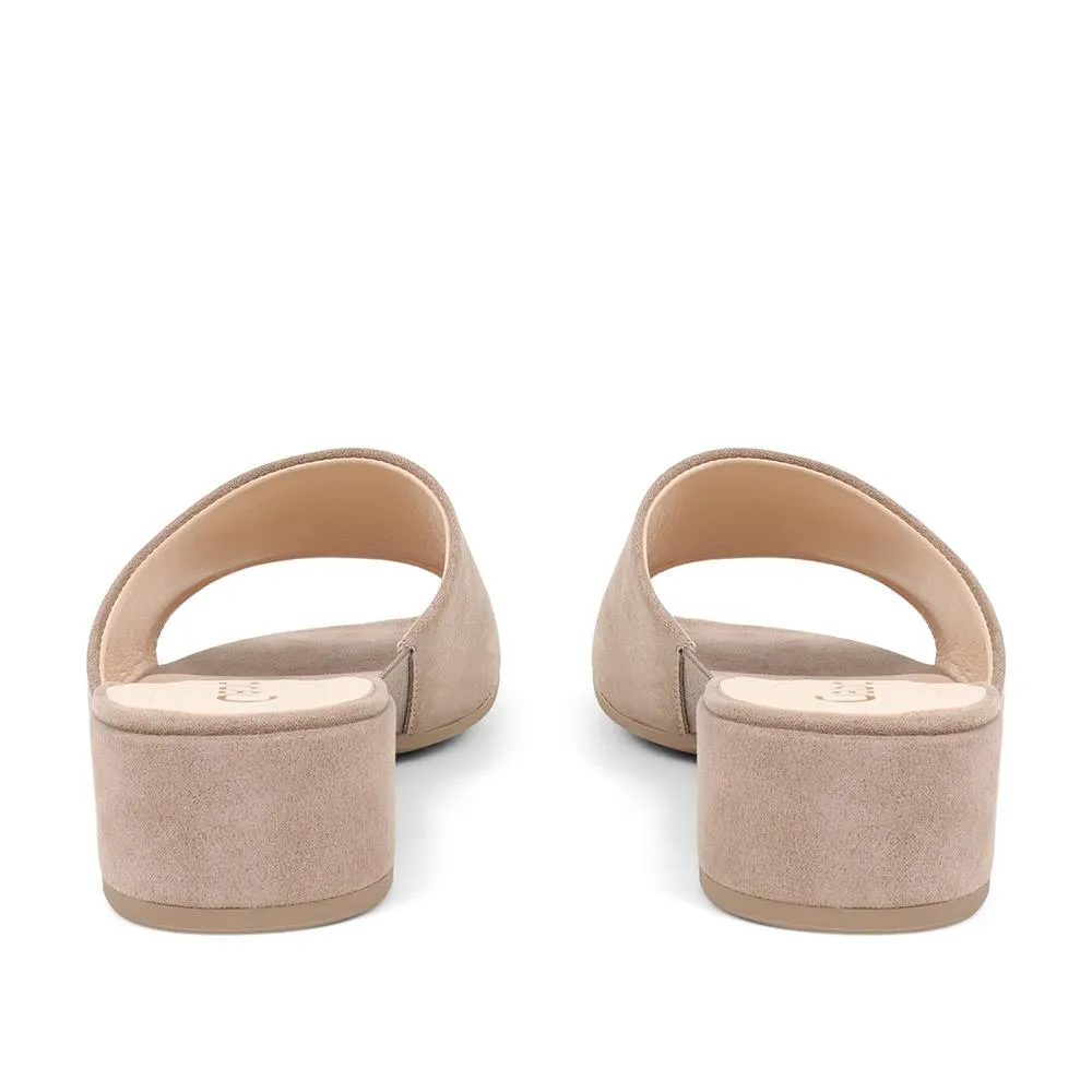 Heeled Leather Sandals - GAB37519 / 323 534