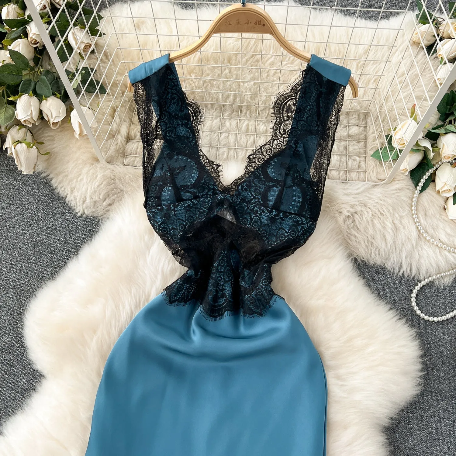 High-end Black Lace Patchwork Slip Dress